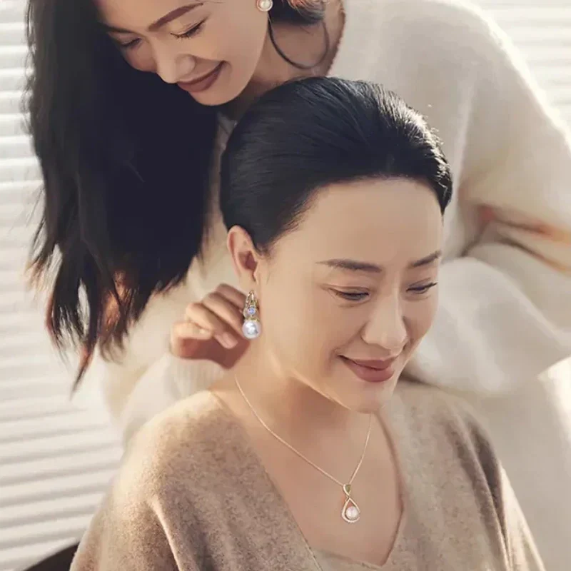 🎊Women's Sparkling Pearl Earrings