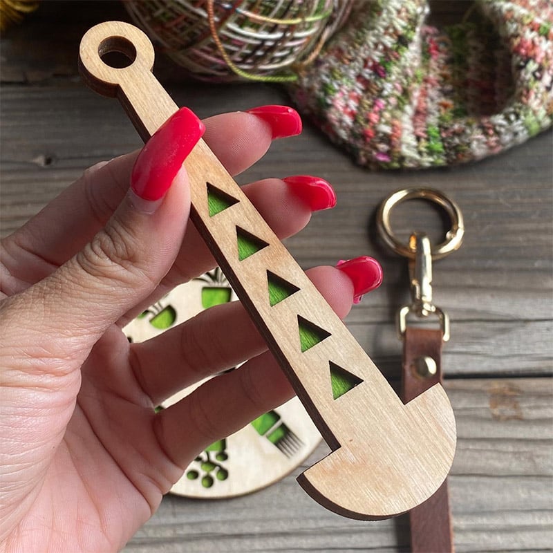 radiantgrp - Portable wrist yarn rack