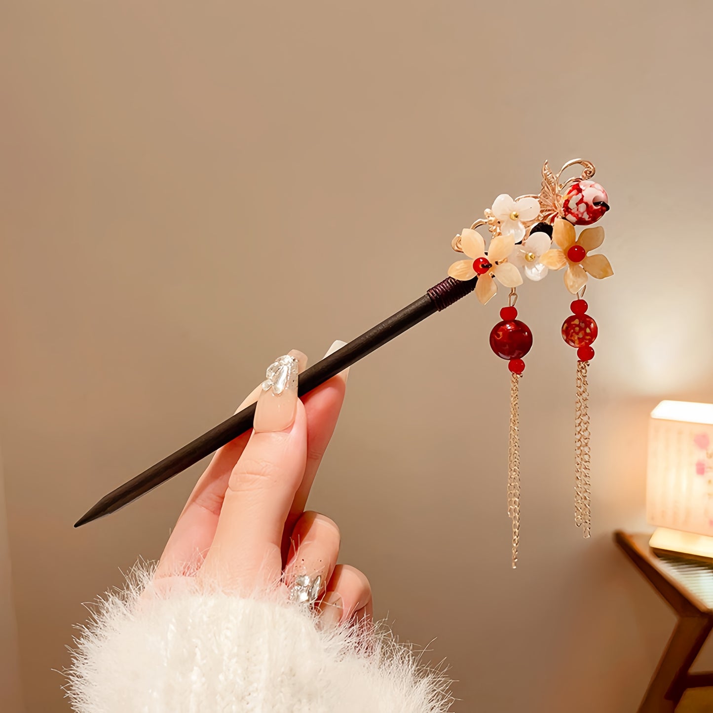 Antique tassel hairpin retro hairpin hair accessories(Clover ball tassel hairpin)