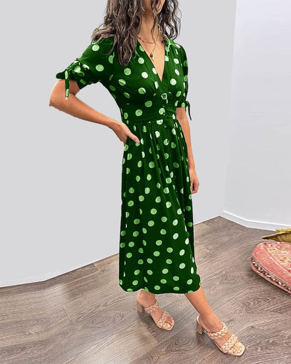 🔥🌷New Products Promotion 48% OFF - 💃Deep V-neck polka-dot dress