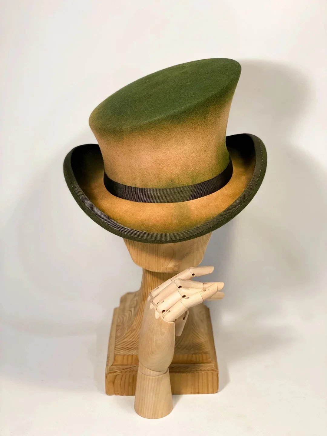 🎁Asymmetric top hat