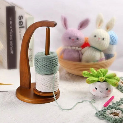 Portable rotatable yarn standard