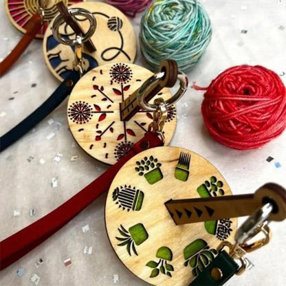 radiantgrp - Portable wrist yarn rack