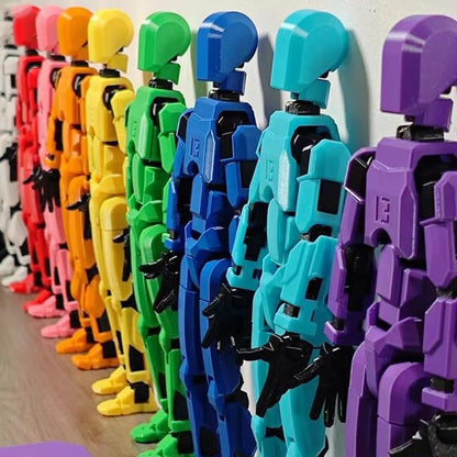 New movable action figures, perfect as desk decorations.