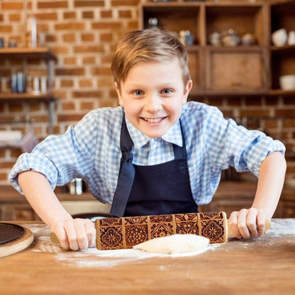 Gingerbread man rolling pin