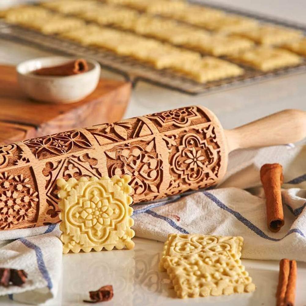 Gingerbread man rolling pin