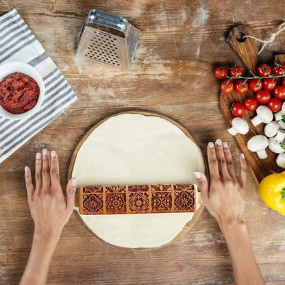 Gingerbread man rolling pin