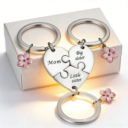A Three-Person Mother-Daughter Keychain—A Heartwarming and Meaningful Gift