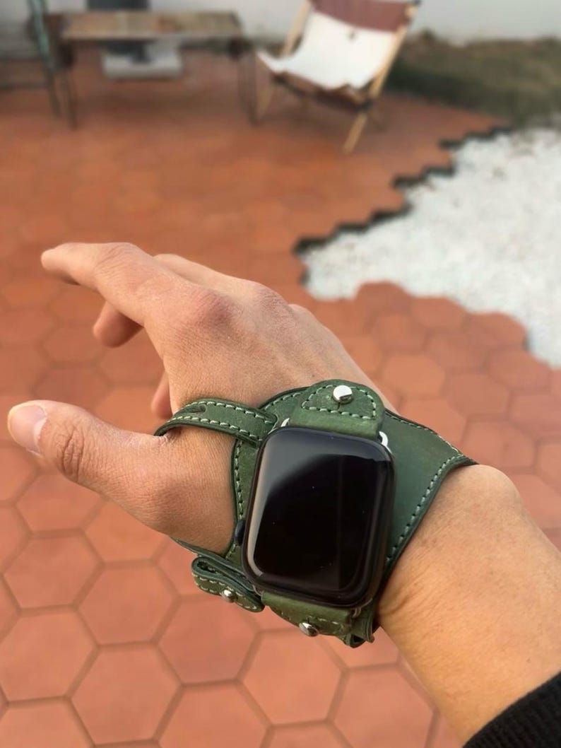 Right-Handed Watch Strap — Sports Style